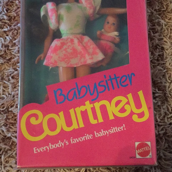 Vintage Babysitter Courtney Barbie - Picture 8 of 8